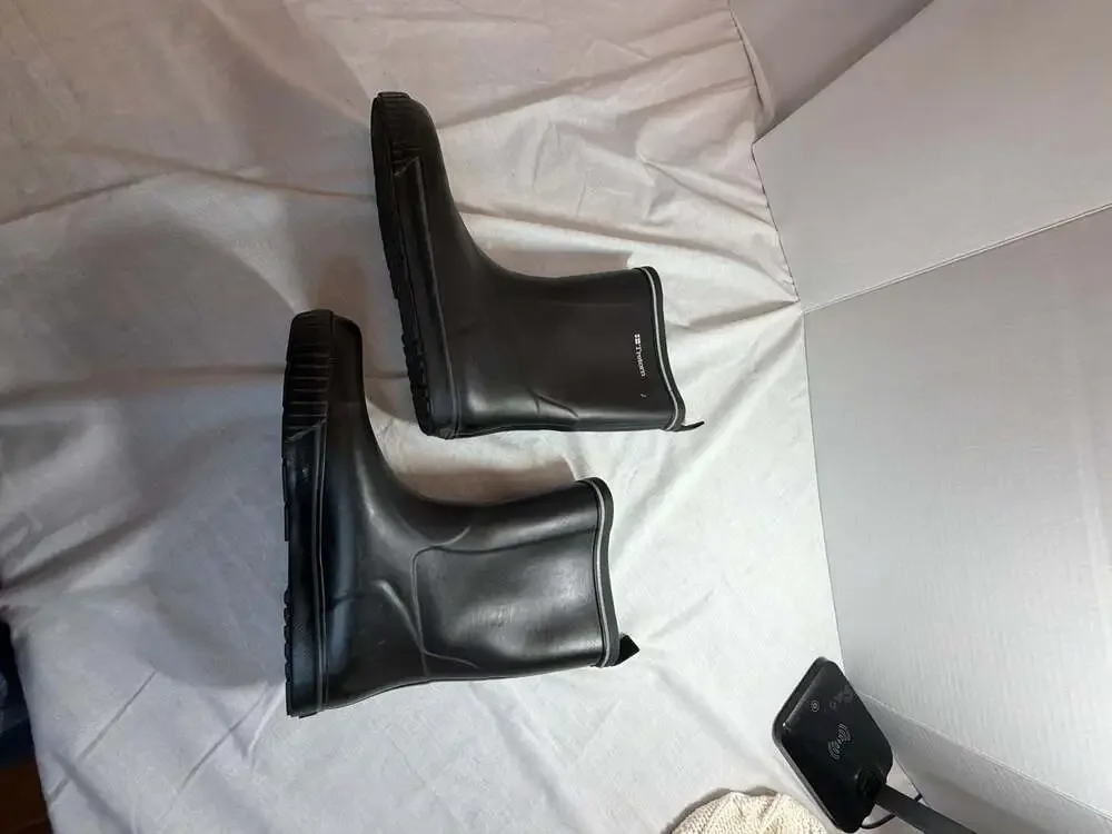 Tretorn Black Rubber Rain Boots Size 42